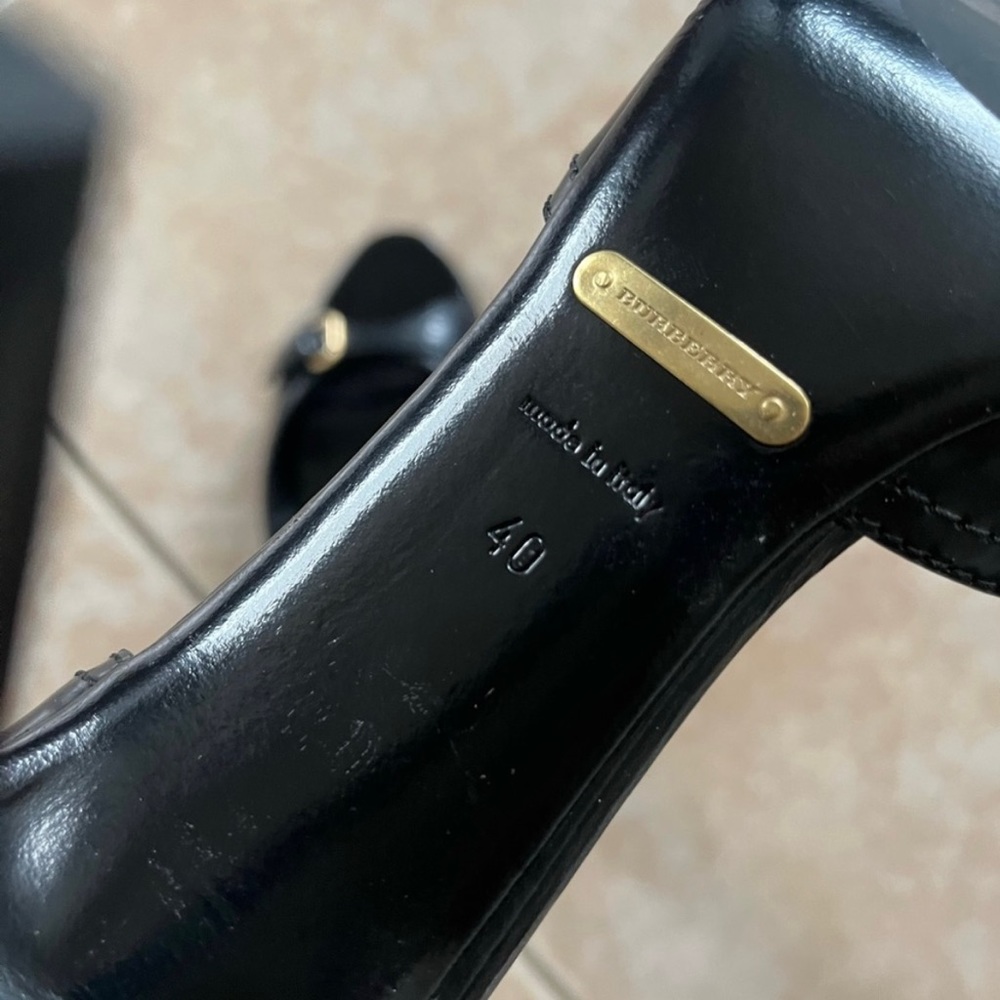 Burberry heels